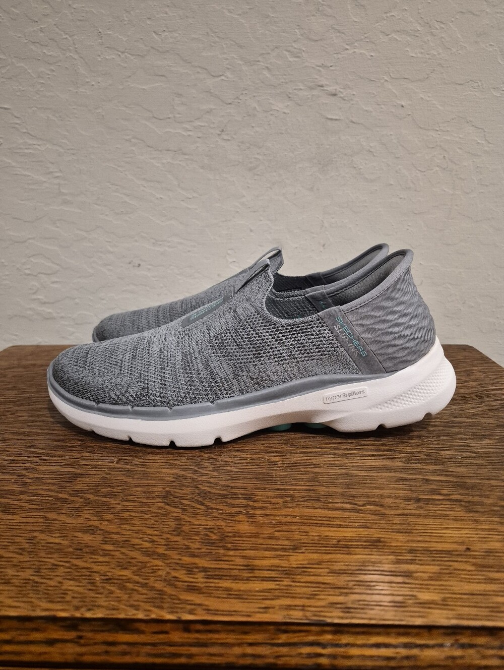 Skechers Women's Slip-Ins Go Walk 6 - Fabulous View Womens Size 8.5